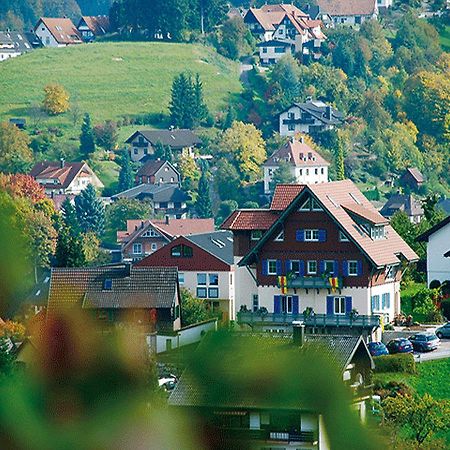 Hotel-Restaurant Bergfriedel Buhlertal Bagian luar foto